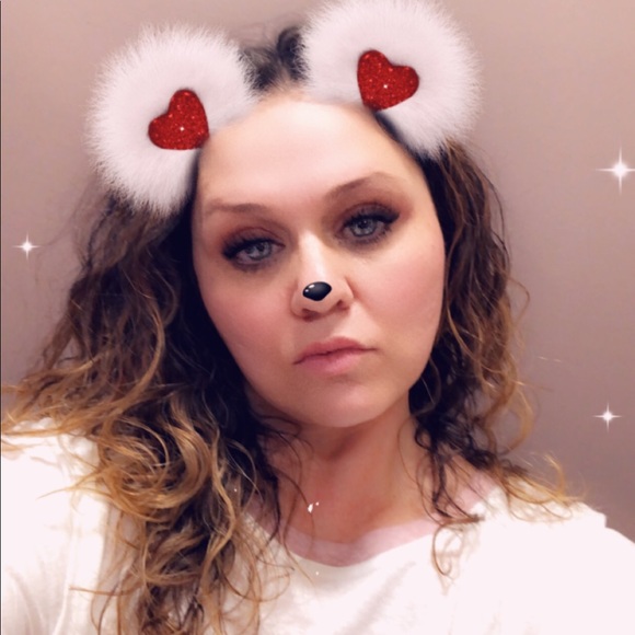 Meet your Posher, Amy - Picture 1 of 1